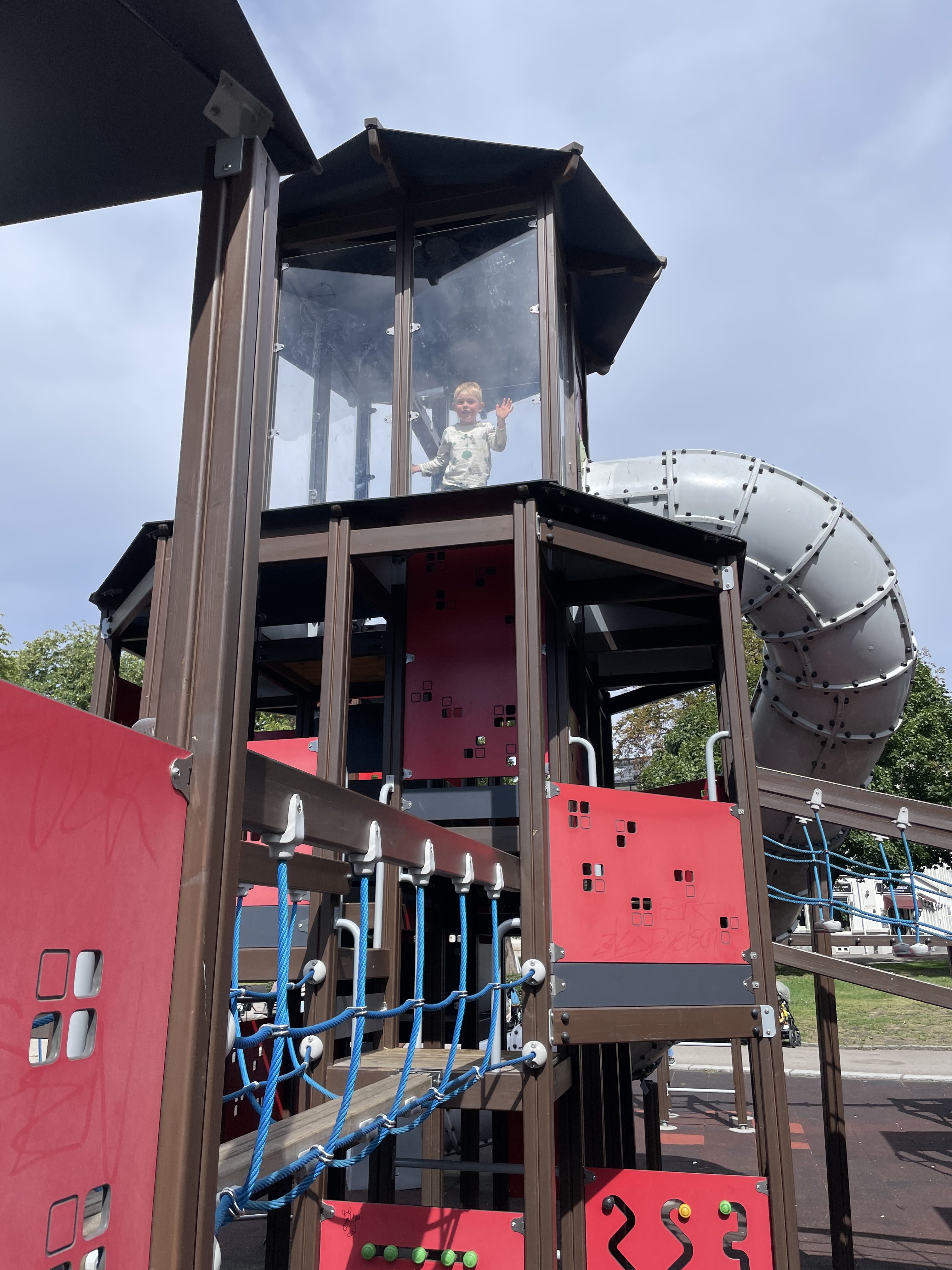 c6ac8819-8ca8-4ba9-949a-c903ef5479da