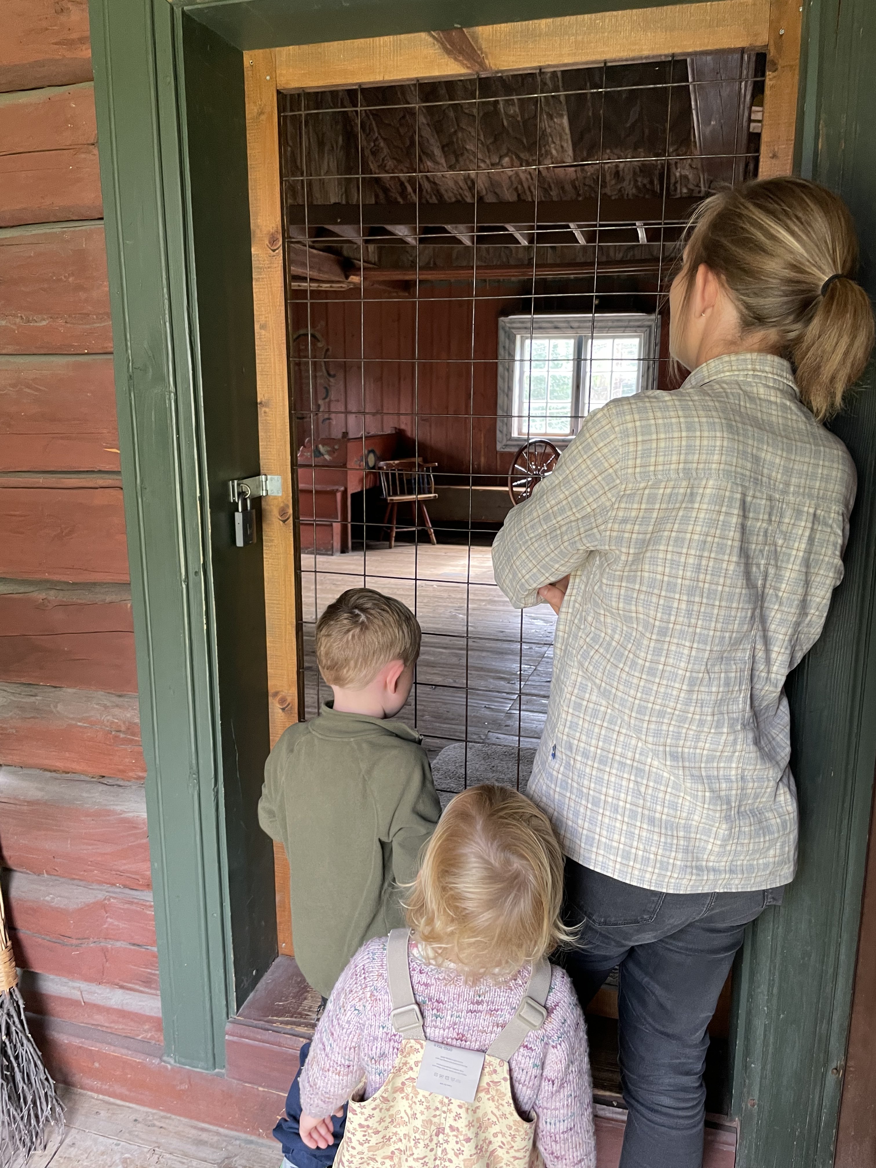 Et af de steder hvor man trods alt kunne se lidt ind. 52ed1f60-22b1-4b88-ab3f-2e9b4ecf3f7b