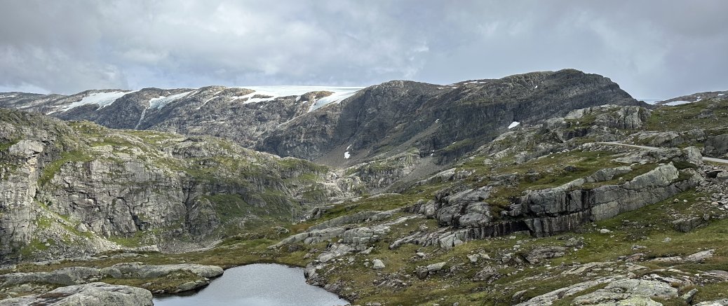 Nordheimsund, turistfælder og bræen