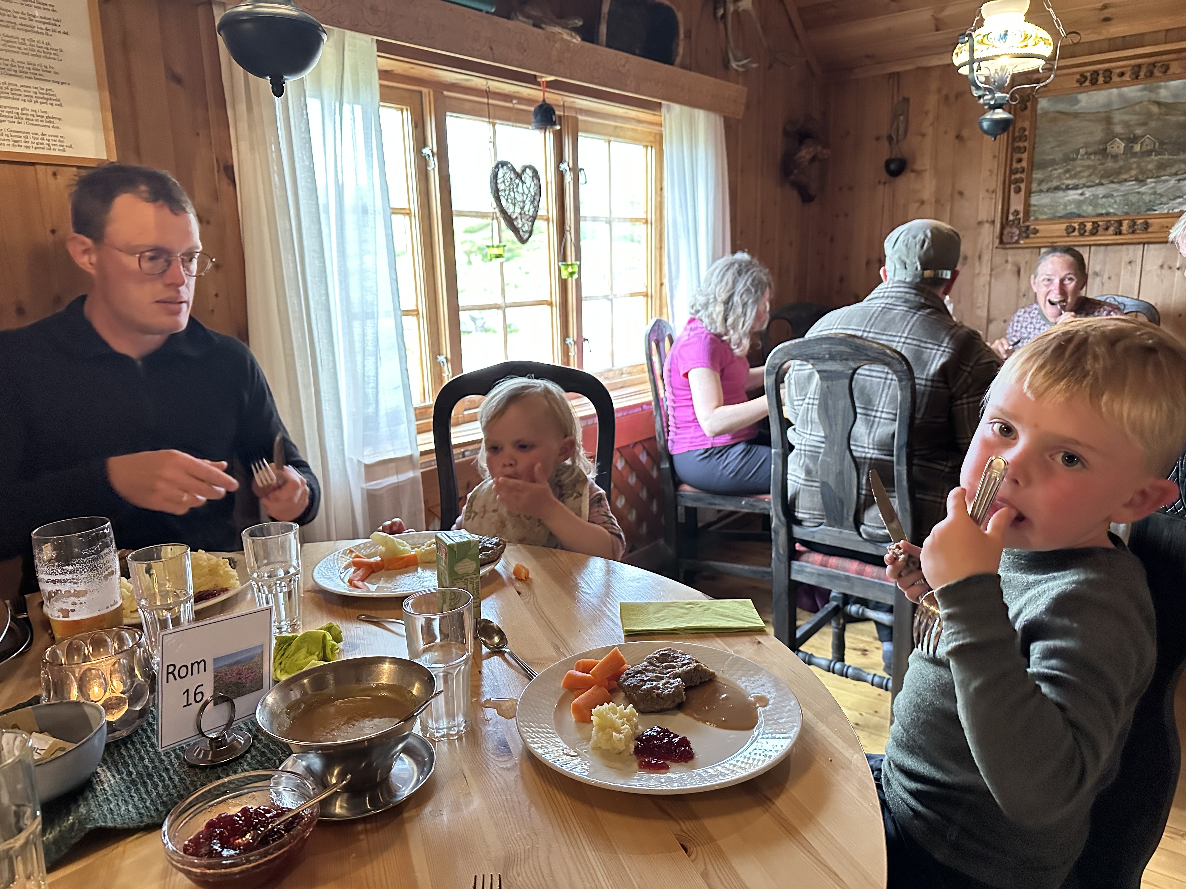 2e2241ab-6e33-4123-a251-d4591c071f07