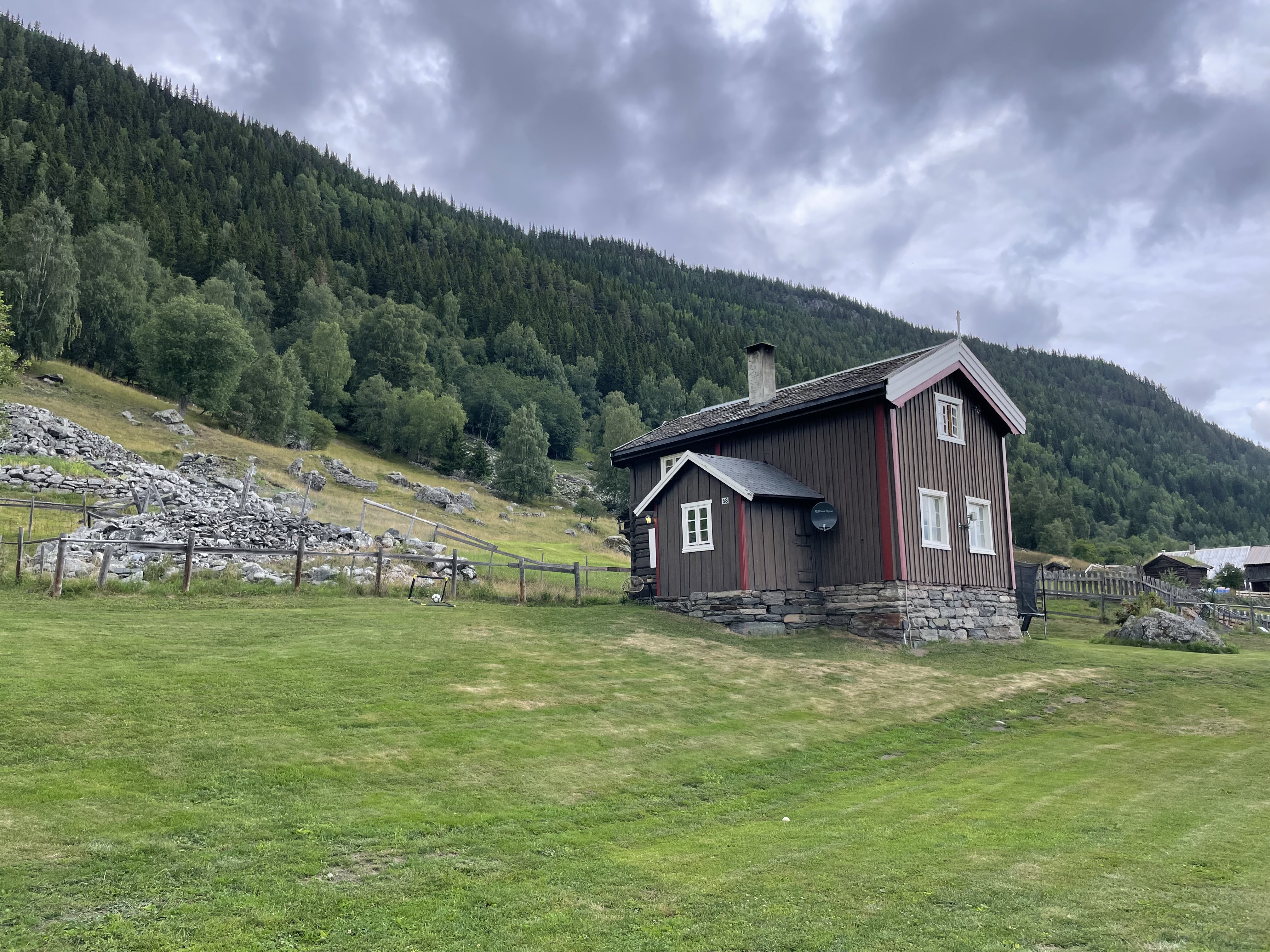 15442b7f-6e02-4e55-969e-c5524778d1df